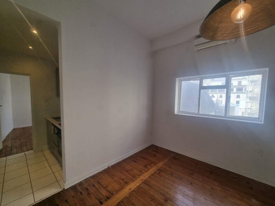 2 Bedroom Property for Sale in Cape Town City Centre Western Cape